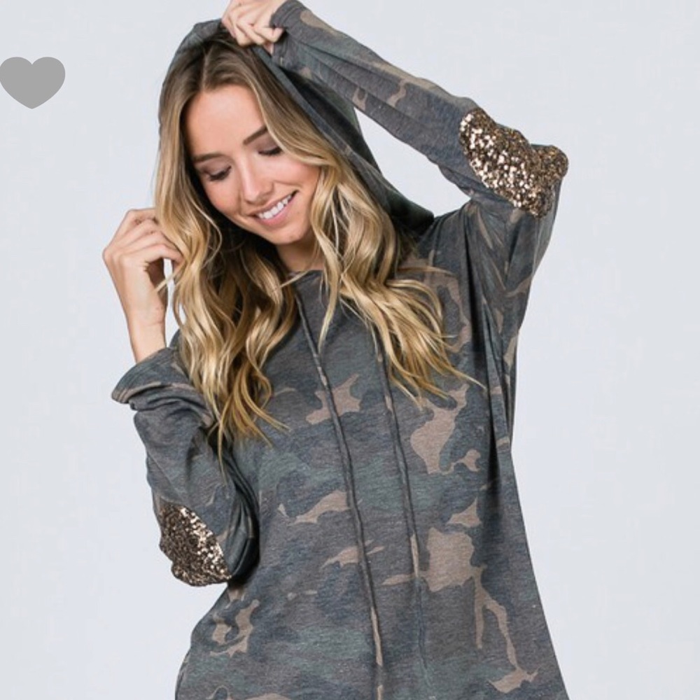 🚫SOLD🚫Camo hoodie